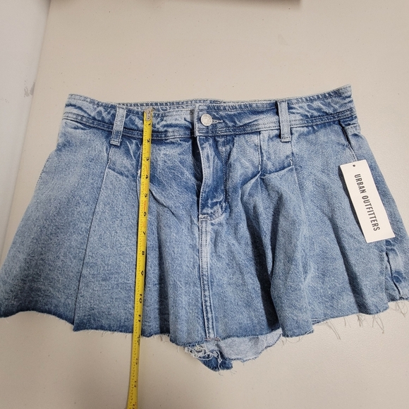 Urban Outfitters NWT Denim Pleated Mini Skort Size 28. - Picture 14 of 16